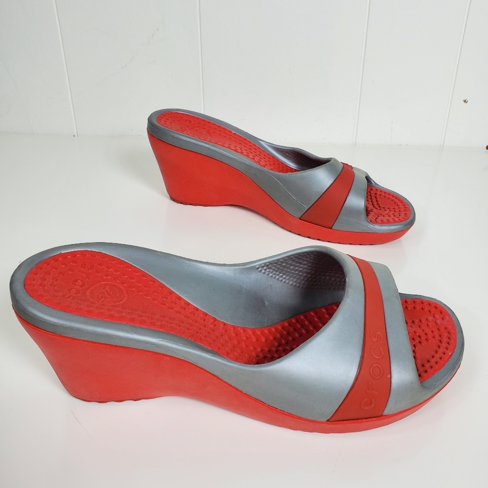 Crocs Sassery 3" wedge slipon sandles size 7 - Picture 8 of 10
